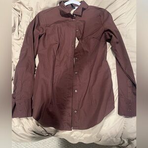 BUTTON DOWN OPEN BACK TOP